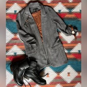 💼 Women’s Grey (black/white) Herringbone Blazer.